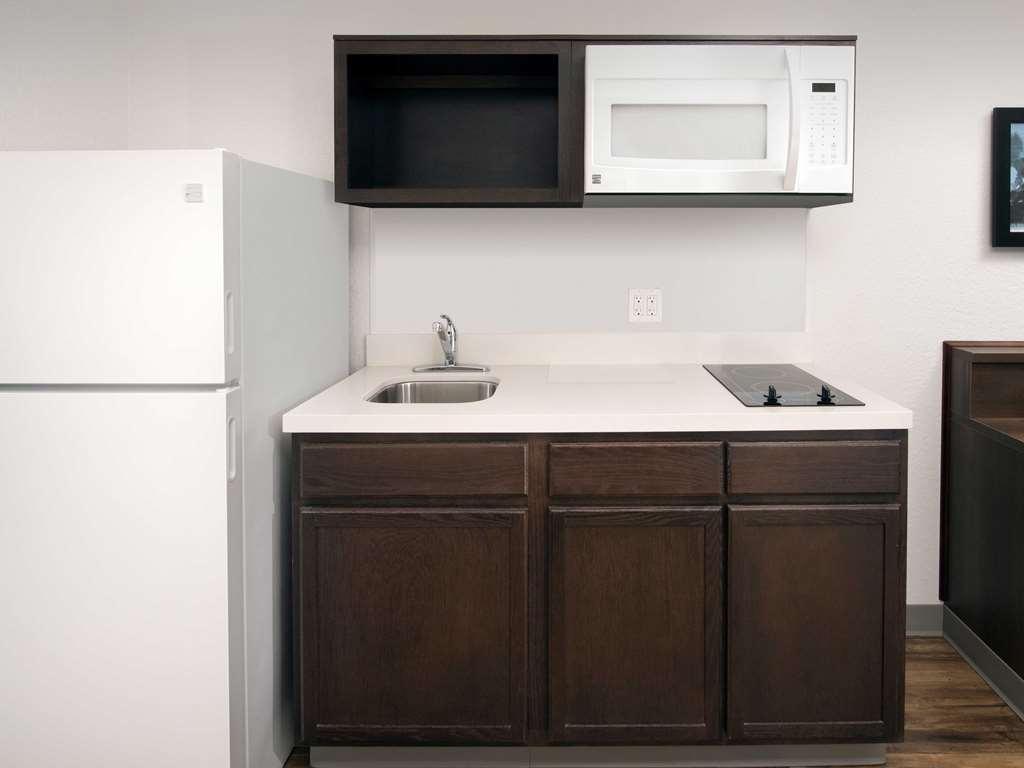 Extended Stay America Select Suites - Jacksonville - North Room photo