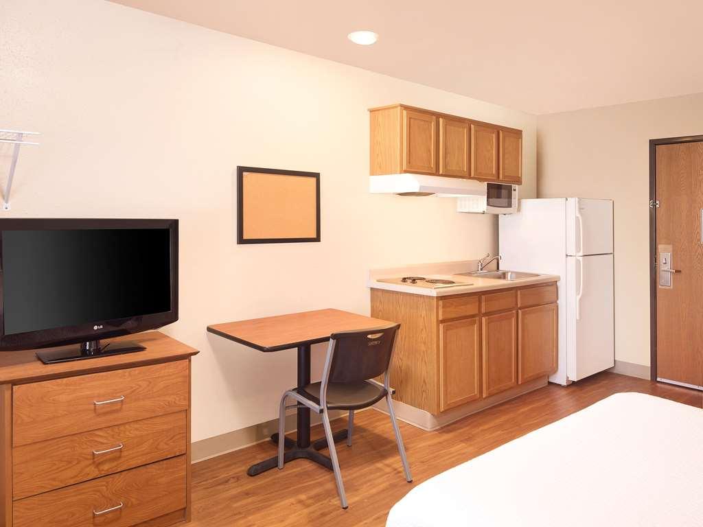 Extended Stay America Select Suites - Jacksonville - North Room photo