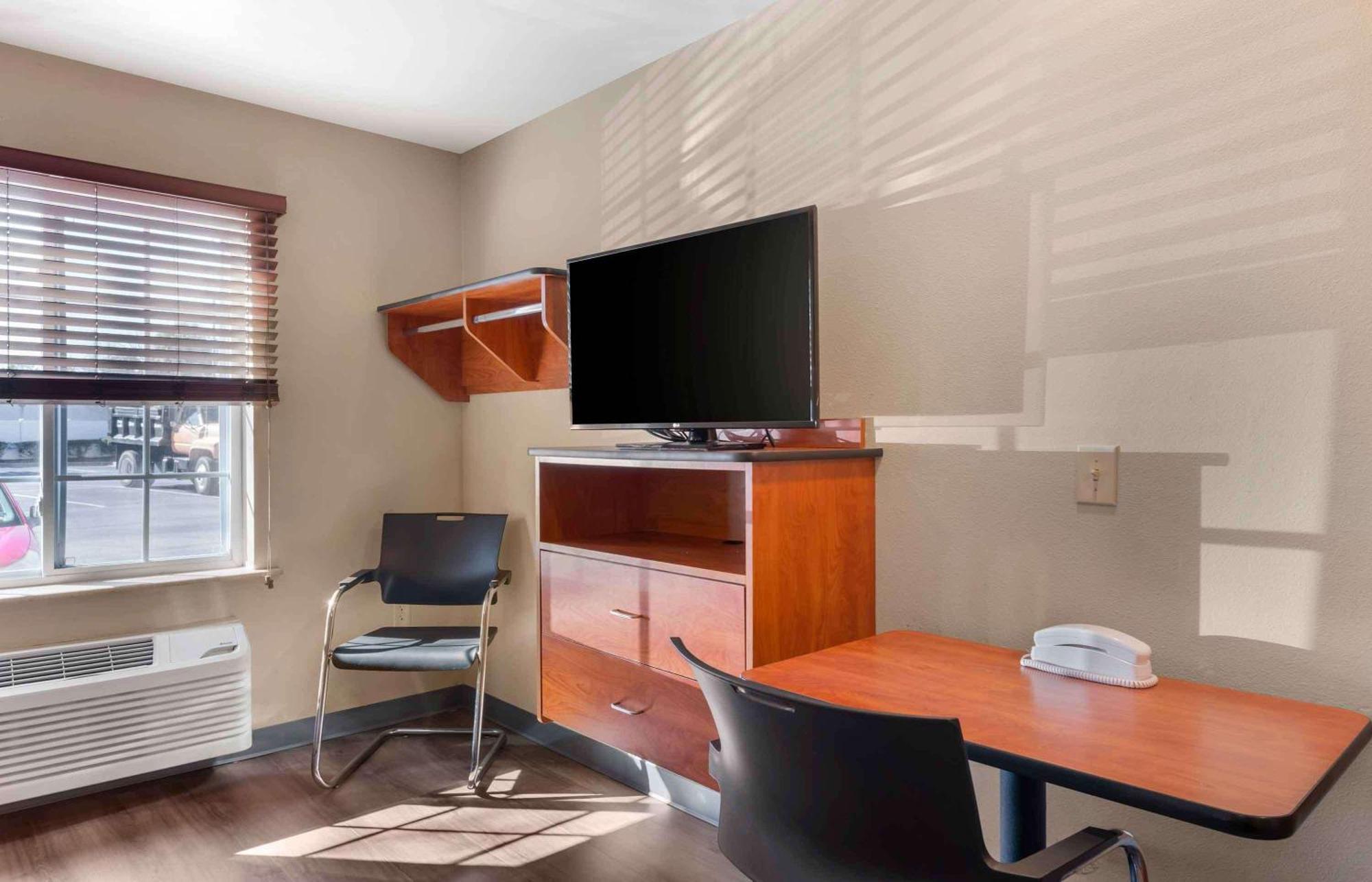 Extended Stay America Select Suites - Jacksonville - North Exterior photo