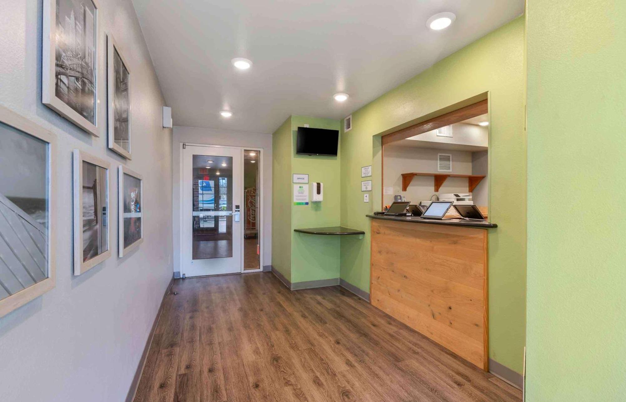 Extended Stay America Select Suites - Jacksonville - North Exterior photo